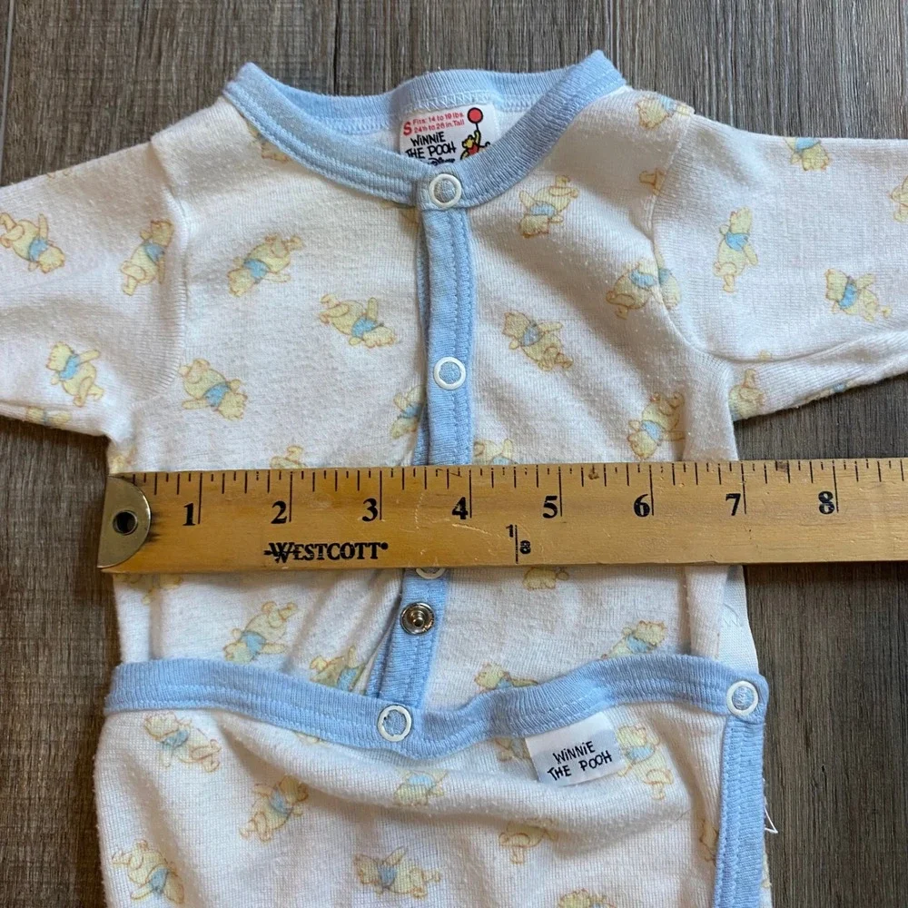 Vintage Winnie the Pooh Baby Gown Sleeper White Blue Snap Front USA Made Small